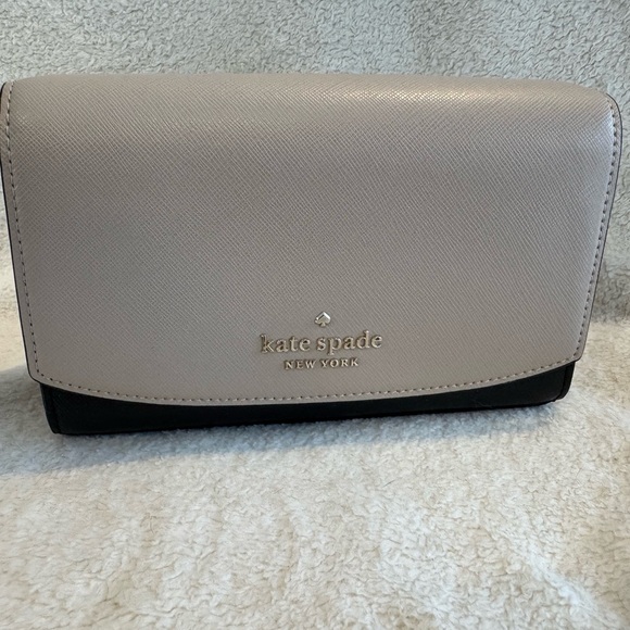 Kate Spade Tan and Black Clutch with strap NWT - Picture 1 of 4